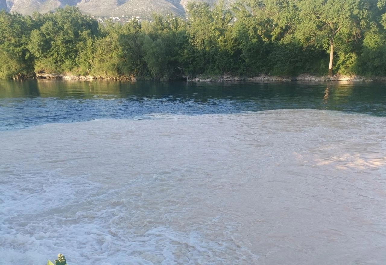 Tko je kriv za zamućenje Neretva kod Mostara?